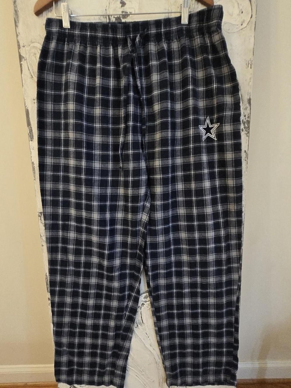 Men's Navy Plaid Star Accent Jogger Pants